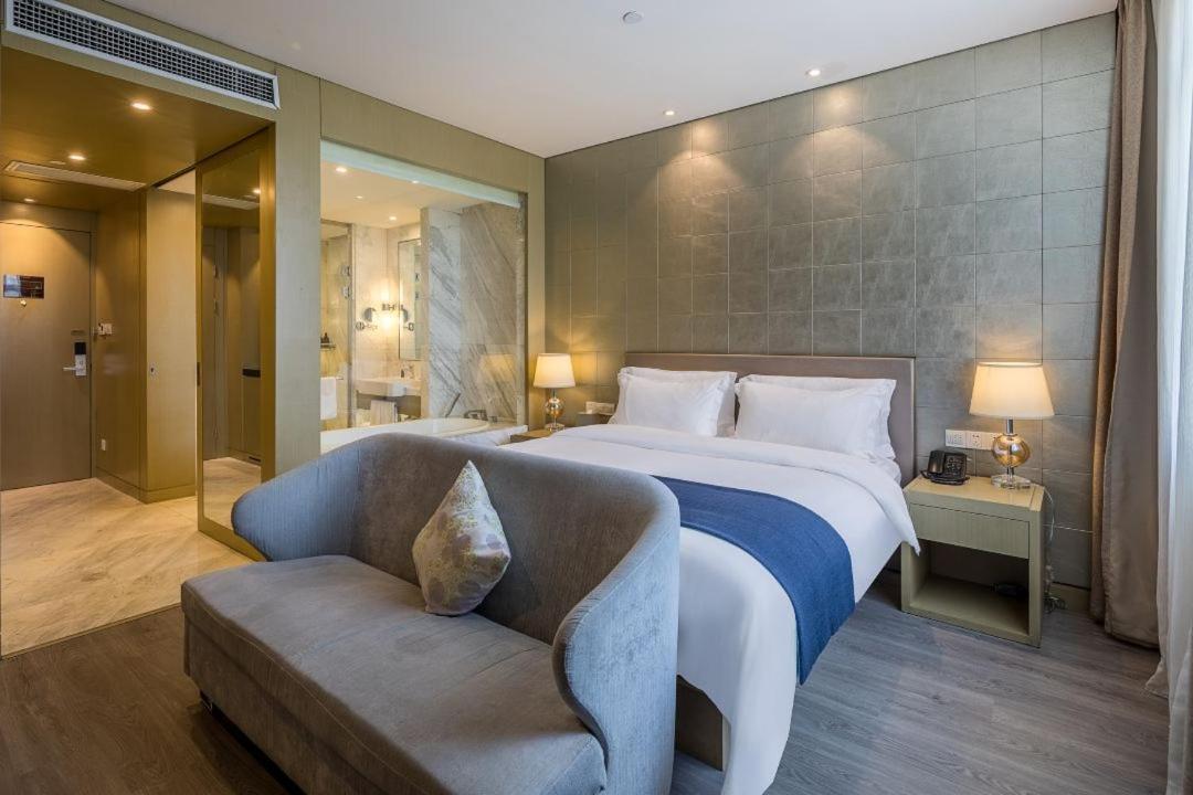 Sawadika Hotel 나콘사완 외부 사진
